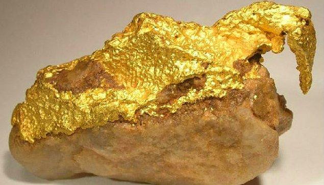 Dünyadaki tüm altın uzun zaman önce meteorlarla gelmiştir.