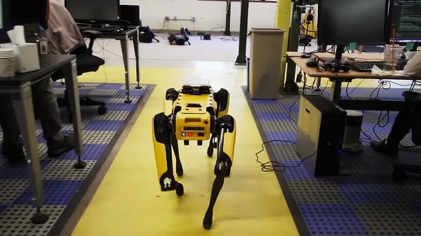 2. Как называется известная компания, занимающаяся разработкой роботов?