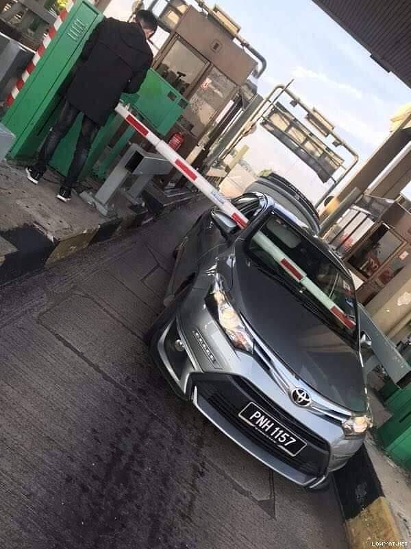 2. Это же как надо было обидеть Фортуну...