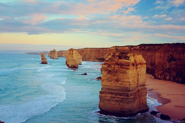 6. В какую страну отправляются путешественники, чтобы своими глазами увидеть это чудо природы?