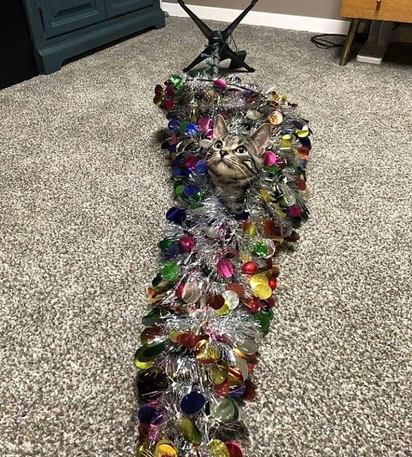 9. Елочная игрушка