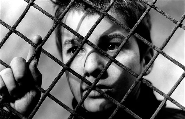 9. 400 Darbe (1959) Les Quatre Cents Coups