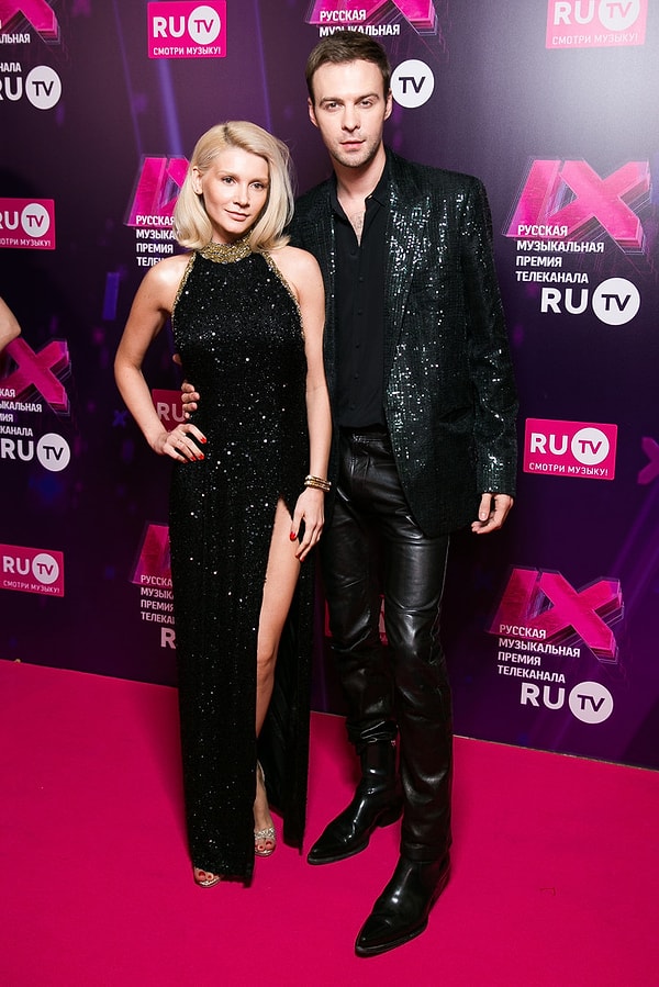 6. Миша Романова и Макс Барских