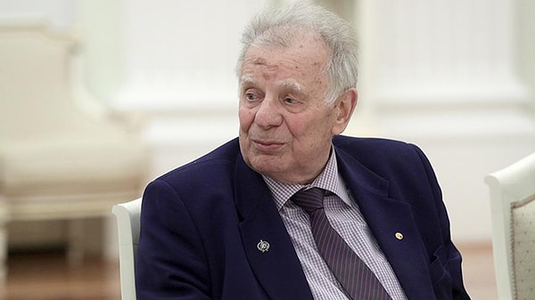 7. Назовите самое высокое звание в научной иерархии.