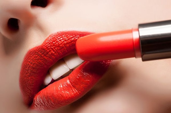 В прошлой жизни вы были помадой!