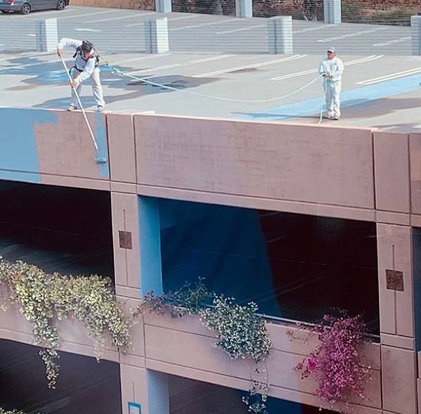 12. «Я держу тебя, бро!»