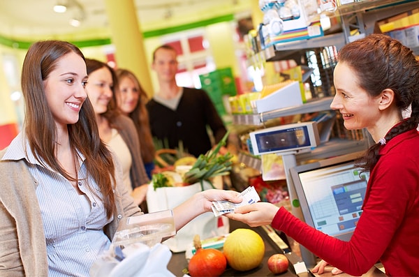 1. Рейтинг самых востребованных профессий возглавила специальность продавца-кассира. Ее упомянули 980 раз.