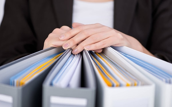 9. Делопроизводители.