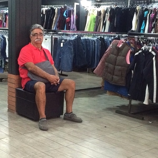 15. Сколько горя на его лице!