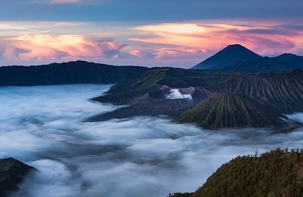 4. Какой остров является самым населенным в мире?