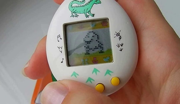 10. Как назывался этот виртуальный питомец?