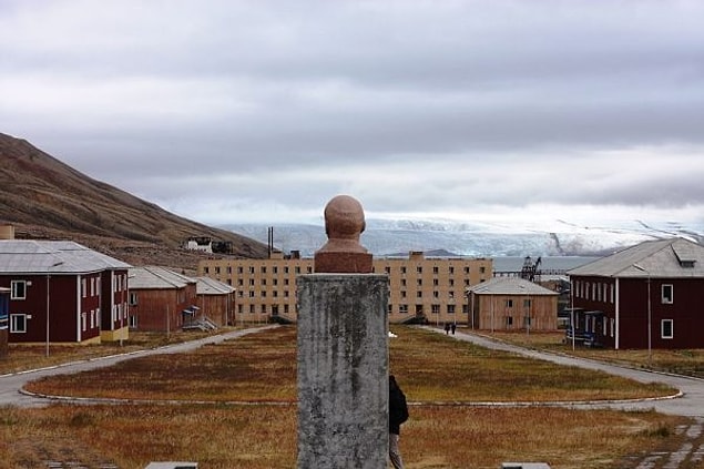 19. Pyramiden, İsveç: