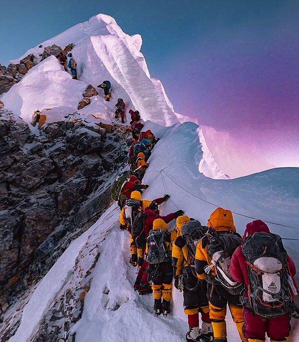 Saikaly, Instagram'da tırmanışın son saatlerini paylaşarak "Yukarıda gördüklerime inanamadım" dedi.
