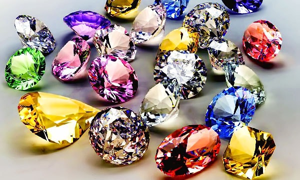 4. Какой из драгоценных камней вам нравится больше всего?