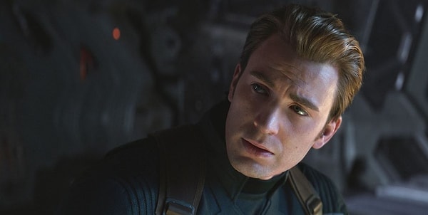 12. И, наконец, кому Капитан Америка передал свой щит?