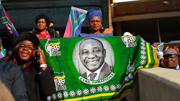Güney Afrika Cumhuriyeti'nde, 8 Mayıs'ta düzenlenen genel seçimlerde yüzde 58'le en yüksek oyu alan Afrika Ulusal Kongresi (ANC) lideri Ramaphosa devlet başkanı olarak seçilmişti.