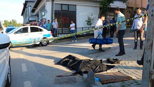 İstanbul'da Dehşet: Çekmeköy'de Bir Kişi Dövüldükten Sonra Boğazı Kesilerek Öldürüldü