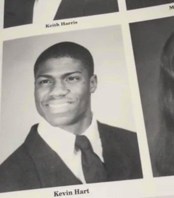 8. Abisi Kevin Hart ile sınıf arkadaşı olan kız, yıllıkta Kevin Hart'ın fotoğrafını bulmuş.