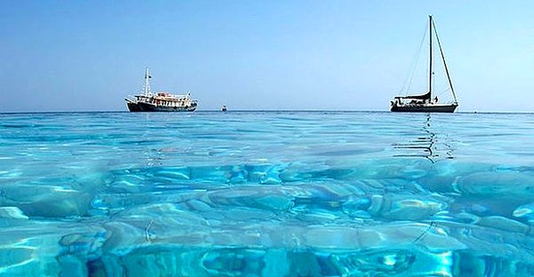 2. Hafif rüzgarlı bir havada, denize karşı bir iki yudum bir şey içmenin getirdiği huzur inanılmazdır.