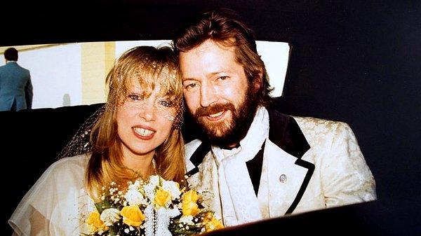 9. Rock müziğin kültleşmiş şarkılarından biri de Eric Clapton'un ölümsüz eseri 'Layla'dır. Bu şarkı bir kadına yazıldı, üstelik evli bir kadına. Ama bu şarkıyı duyan ünlü model Pattie Boyd eşinden boşanıp Eric Clapton'la evlendi.