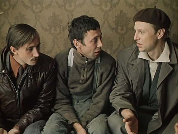 3. Какой фильм поставили по пьесе Александра Вампилова "Утиная охота"?