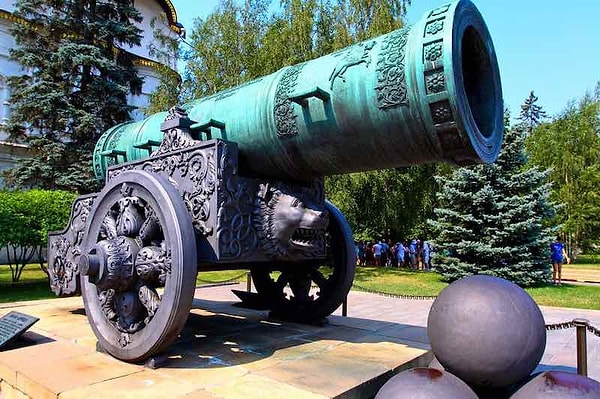 8. Царь-пушка стреляла только один раз.