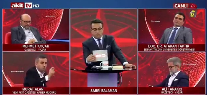 Akit Haber Müdürü: 'Omzu Çatal Bıçak Seti Apoletli Generalleriniz Erdoğan'ın Arkasında Eşek Gibi Saf Tutacaklar'