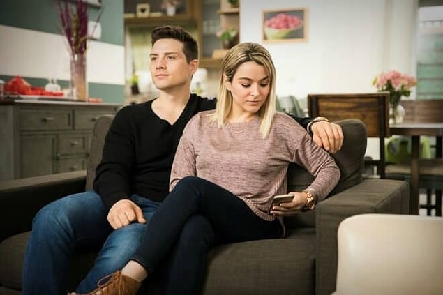 Kişisel öyküler paylaşanların yüzde 45'i ilişkinin - arkadaşlık, romantik ya da başka türlü olmak üzere - sona erdiğini, %55'i ise durumu kurtardığını ifade etti.