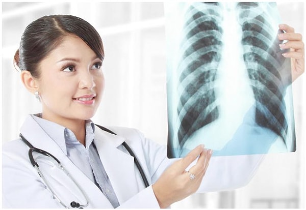 9. После выработки скольки лет врач-рентгенолог может претендовать на звание "заслуженного врача"?