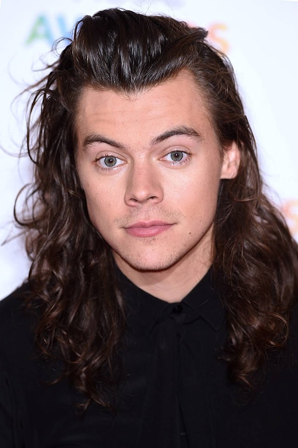 Вы мужчина, которому 20 с небольшим!