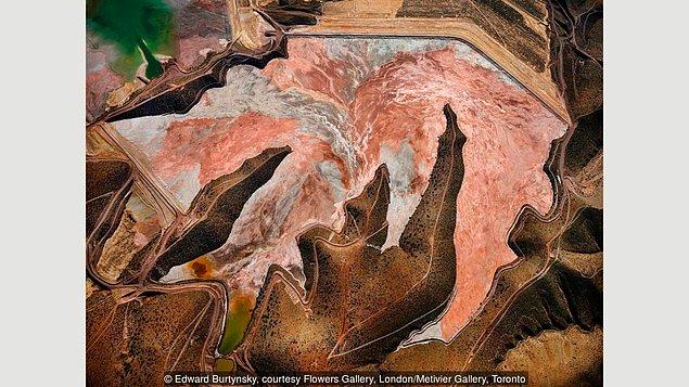 7. Arizona'da bulunan Morenci madeninde ise, ortaya çıkan tahribat fotoğraflanmış.