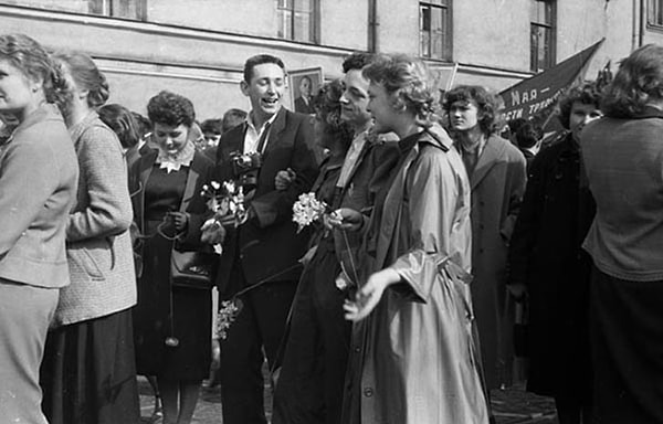 9. Правда ли то, что советские студенты после окончания учебных заведений не могли сами выбирать место работы, а должны были 3 года трудиться там, куда их распределили?