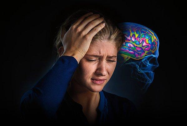 1. Migren belki de bir insanın yaşayabileceği en kötü ağrılardan biridir.