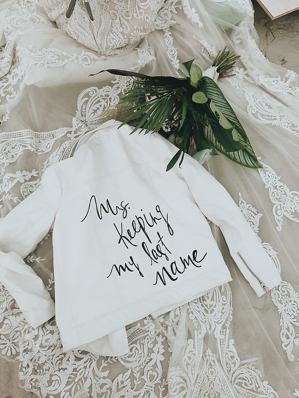 5. Какая из этих букв ближе всего (или является) к первой букве вашей фамилии?