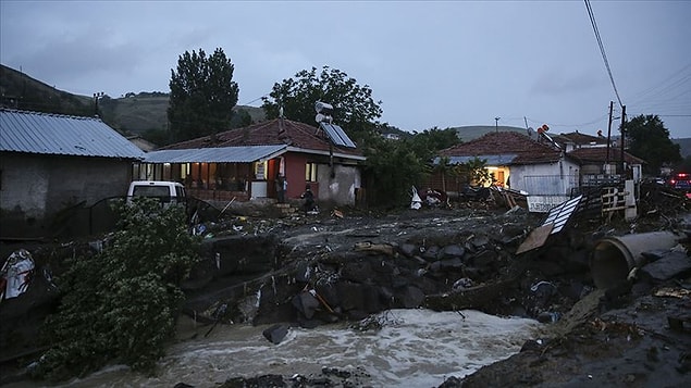 Çankaya'da evinin önündeki sele kapılan Ayşe Arslan hayatını kaybetti