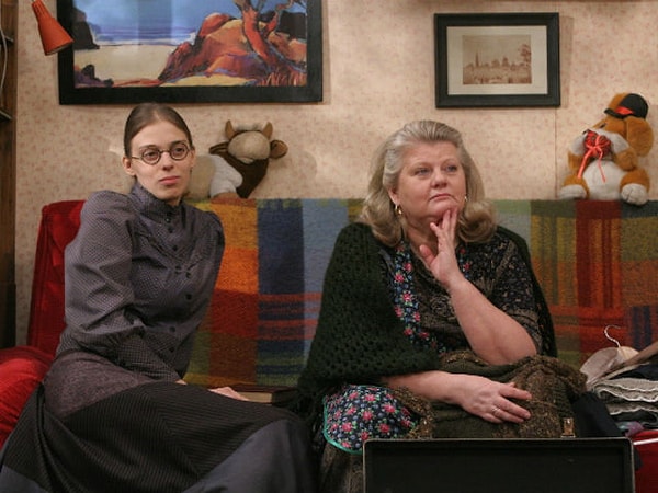 8. Как зовут родителей Кати Пушкаревой из сериала "Не родись красивой"?