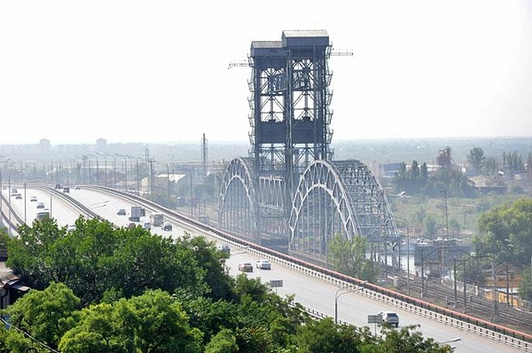 5. Какой мост самый широкий в мире?