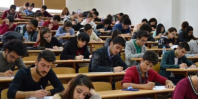 Bütün bir yıl çalıştınız, bunaldınız. Onedio olarak başarılar diliyoruz, yolunuz açık olsun gençler!