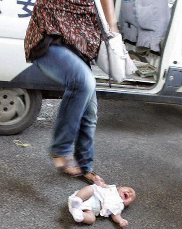 20. Но опаздывает же!