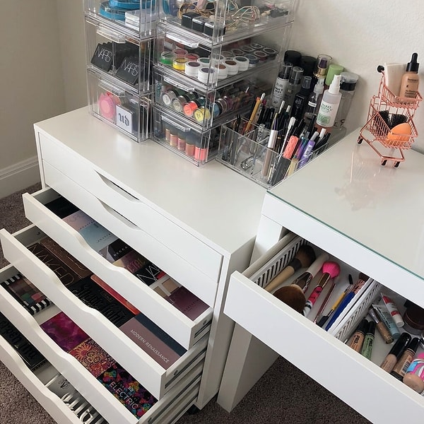 11. Косметику можно хранить так
