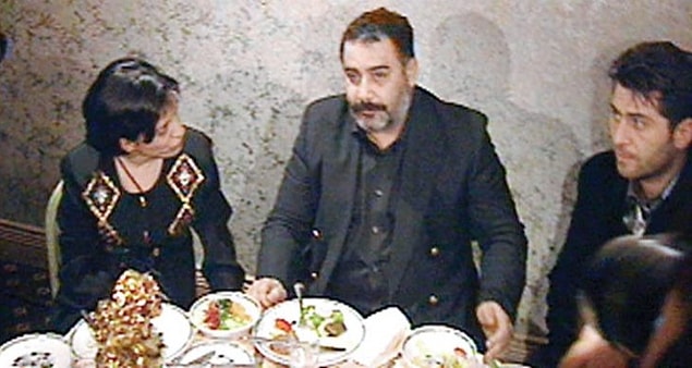 "Ahmet Kaya'nın linç yediği o geceyi siz hatırlıyor musunuz, nasıl hatırlıyorsunuz? O geceden sonra Ahmet Kaya ile görüştünüz mü?"