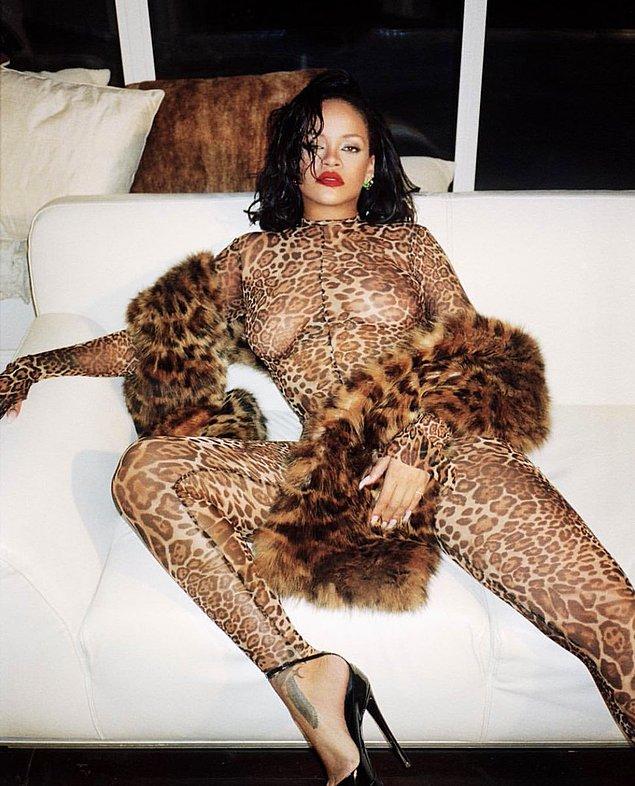 10. Rihanna, Interview Magazine dergisinin Summer 2019 özel sayısı için poz vermiş.