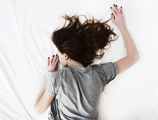 10. В чем носит воду человек, тратящий время напрасно?