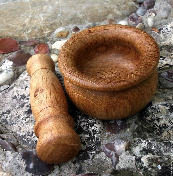 3. Что толкут в ступе, занимаясь бесполезным занятием?