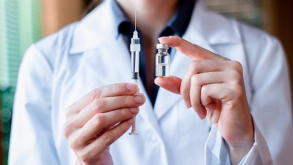 9. Кого считают первооткрывателем вакцинации?