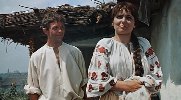 4. Что танцевали Яшка-артиллерист и Горпина Дормидонтовна в "Свадьбе в Малиновке"?