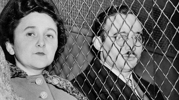 1953 - Sovyetler Birliği adına casusluk yapmaktan suçlu bulunan Amerikan vatandaşları Ethel ve Julius Rosenberg, New York'taki "Sing Sing" hapishanesinde idam edildiler.