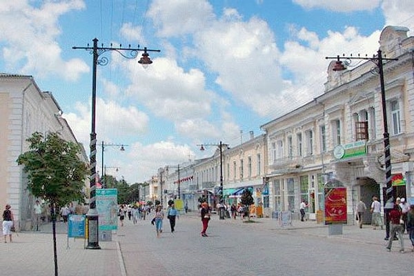 4. Что соединяет Симферополь и Ялту самым длинным в Европе маршрутом?