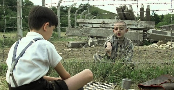 6. Мальчик в полосатой пижаме (2008)