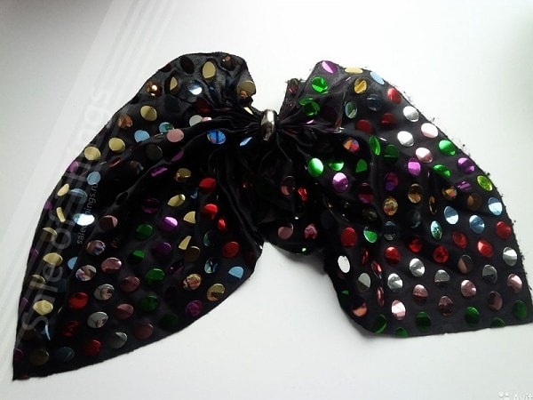 14. Заколки-бантики в 90-е считались особо модным аксессуаром.